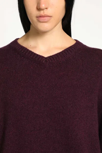 Khaite Nera Cashmere Knit Sweater In Burgundy