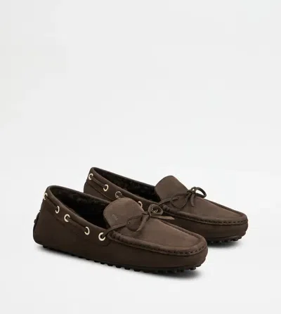 Tod's Slip-on Loafers With Bow And Contrast Stitching In Brown