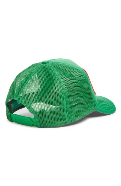 Friday Feelin ' Meet Me Under The Mistletoe Patch Trucker Hat In Green