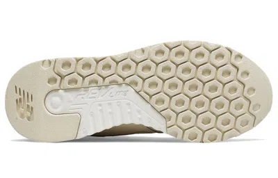 New Balance (wmns)  247 'beige' In Neutral
