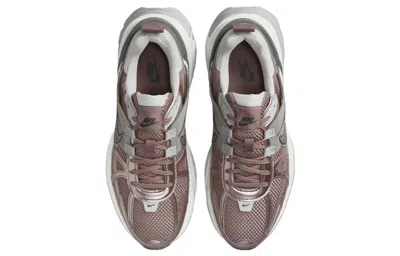 Nike (wmns)  V2k Run 'smokey Mauve' In Multi