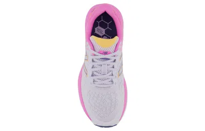 New Balance Women's Fresh Foam 680v7