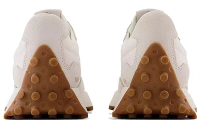 New Balance Women's 327 In White