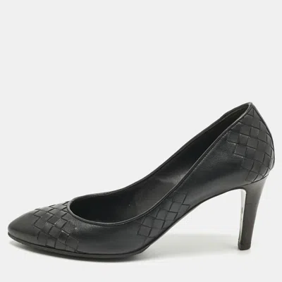 Pre-owned Bottega Veneta Black Leather Veneta Pumps Size 36.5