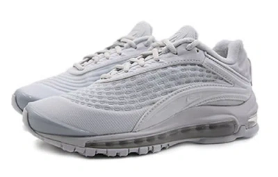 Nike (wmns)  Air Max Deluxe Se 'pure Platinum' In Gray