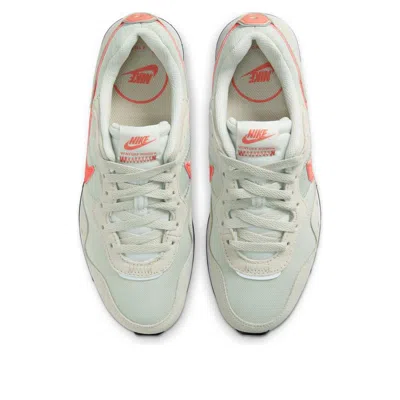 Nike (wmns)  Venture Runner 'light Bone Magic Ember' In Multi
