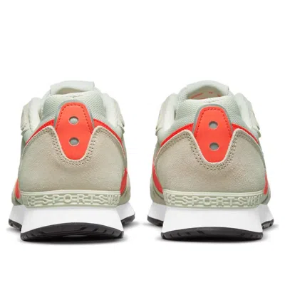 Nike (wmns)  Venture Runner 'light Bone Magic Ember' In Multi