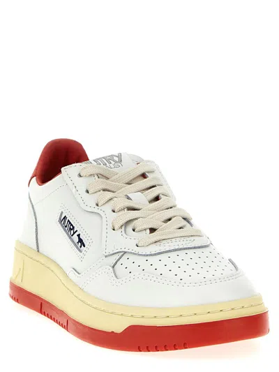 Autry Medalist Low Kitsune Wht Red In White