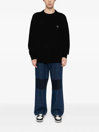 Izzue Heart-embellished Crew-neck Sweater In Black