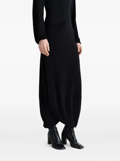 Lemaire Glove 90 Crinkled Glossed Leather Ankle Boots In Black