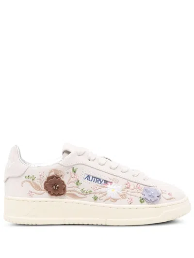 Autry Dallas Floral-embroidered Sneakers In Neutral