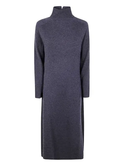 高领罗纹连衣裙