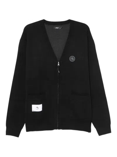 Izzue Logo-patched Cardigan In Black