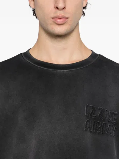 Izzue Logo-embroidered Sweatshirt In Black