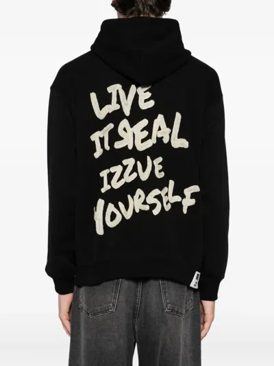 Izzue Logo-embroidered Hoodie In Black