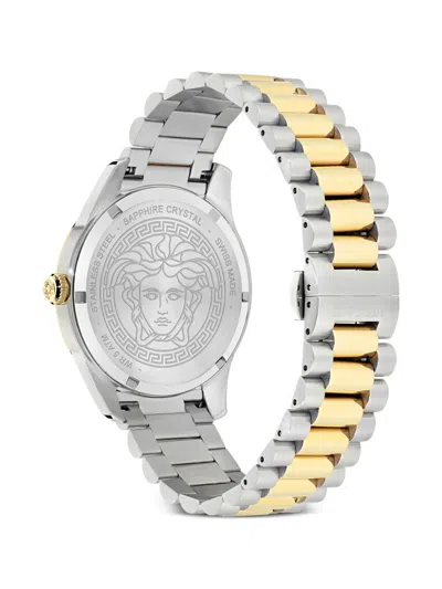 Versace Greca Gmt Fluted 41mm In Metallic