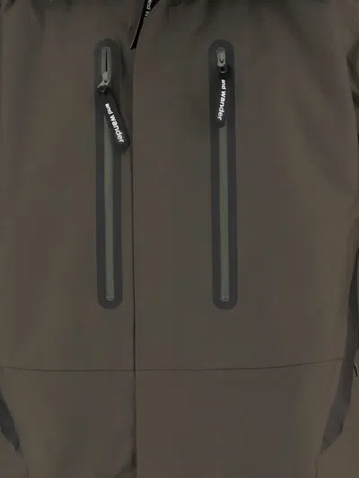 And Wander 2.5l Hiker Rain Jacket In Green