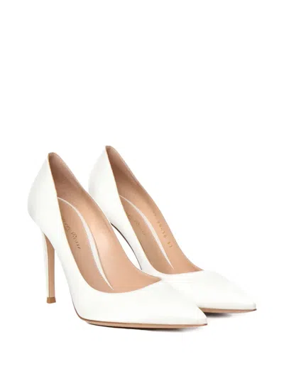 Gianvito Rossi Gianvito 105 Leather Pumps In White