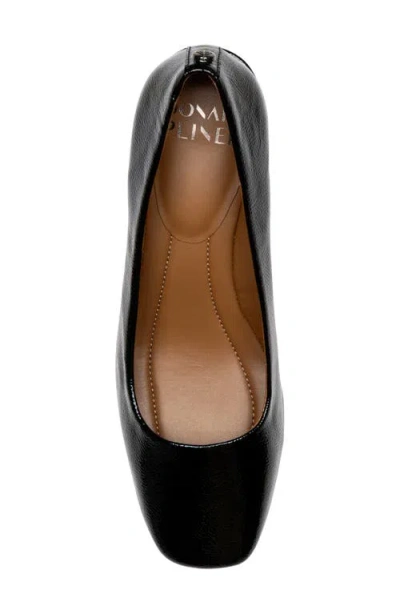 Donald Pliner Aquarius Pump In Black