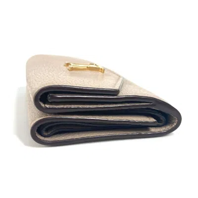 Pre-owned Louis Vuitton Beige Grayish Leather Wallet (tri-fold) ()
