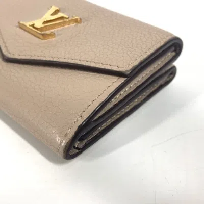 Pre-owned Louis Vuitton Beige Grayish Leather Wallet (tri-fold) ()