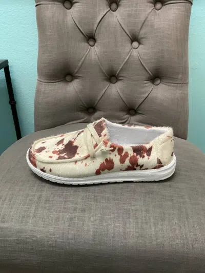 Very G Women Yogi 2 Slip On Shoes In Cream/black In Multi