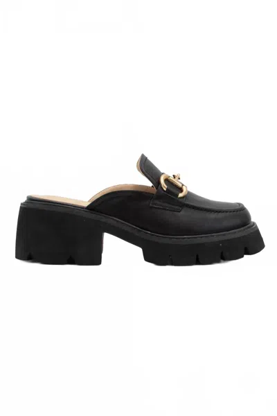 Ccocci Women's Lynn Chunky Loafer In Black In Black