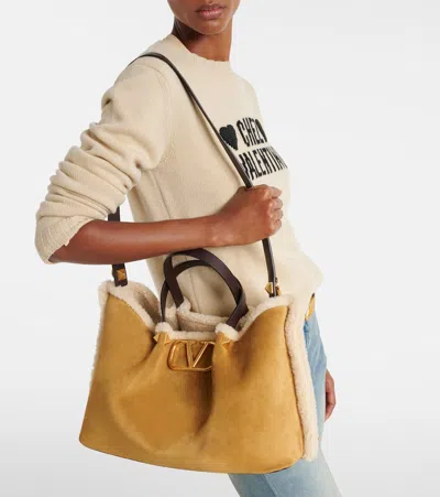 Valentino Garavani  Garavani Medium Suede Shopping Bag With Sheepskin Lining Woman Havana B In Sand