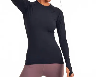 Mono B Cool Touch Raglan Mesh Sleeve Top In Black In Black