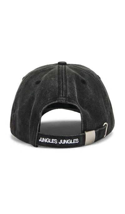 Jungles Hot Distressed Cap In Black