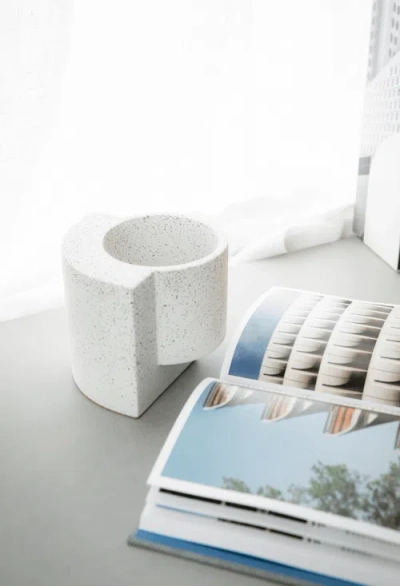 Tortuga Forma Platform Planter Concrete In Gray