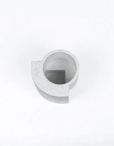 Tortuga Forma Platform Planter Concrete In Gray
