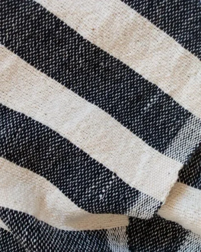 Kd Weave Stripe Towel In Black