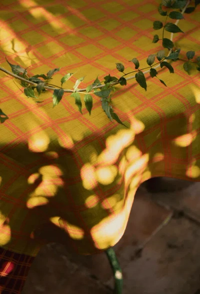 Tortuga Forma Grid Tablecloth Reversible In Yellow