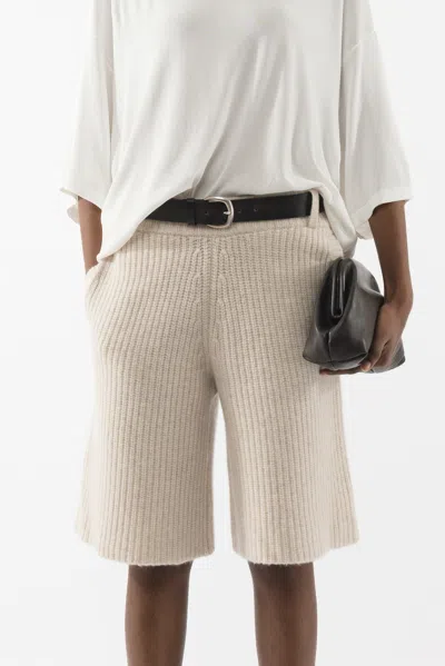 Arakii Knitted Bermuda Shorts In White