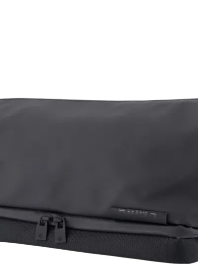 Rains Zip-detail Wash Bag In Black
