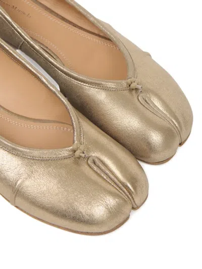 Maison Margiela Tabi New Metallic Leather Ballerinas With Laminated Finish Shoes In Gold