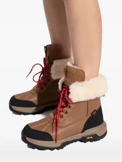 Ugg W Adirondack Boot Xxv In Brown