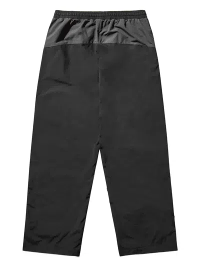 标贴拼接运动裤