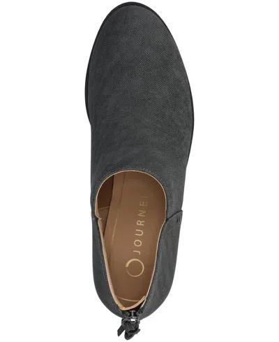 Journee Collection Womens Livvy Block Heel Booties In Blue