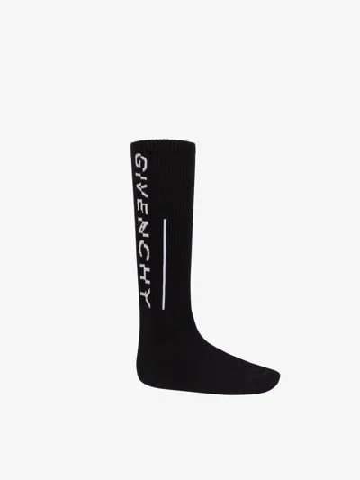 Givenchy Logo Split Socks In Black