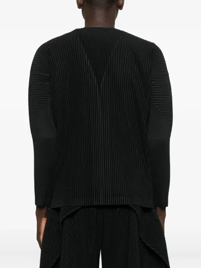Issey Miyake Long-sleeved Cardigan In Black