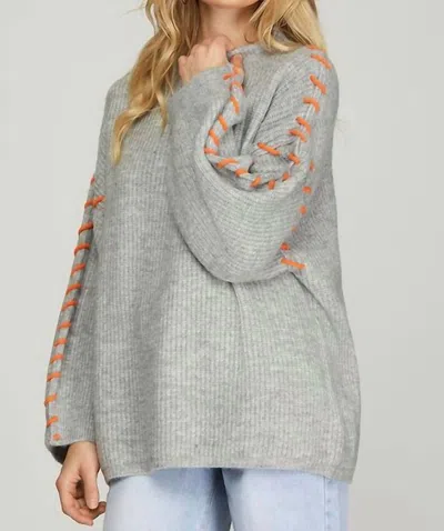 She + Sky Long Sleeve Contrast Stitched Sweater In Heather Grey In Gray