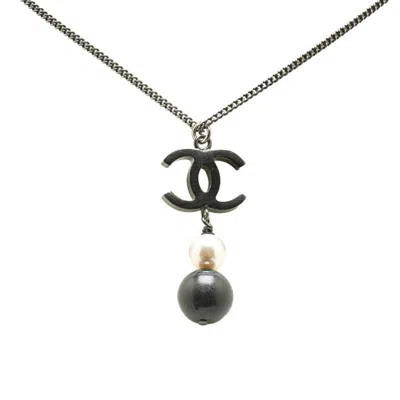 Pre-owned Chanel Necklace () In Silver
