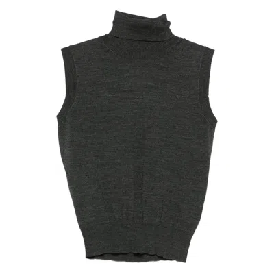 Goes Botanical Roll-neck Sleeveless Top In Gray
