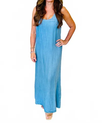 Q2 Light Denim Dress With Back Beading In Blue In Blue