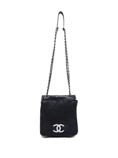Pre-owned Chanel 2000-2006 Cc Diamond-quilted Shoulder Bag In Black
