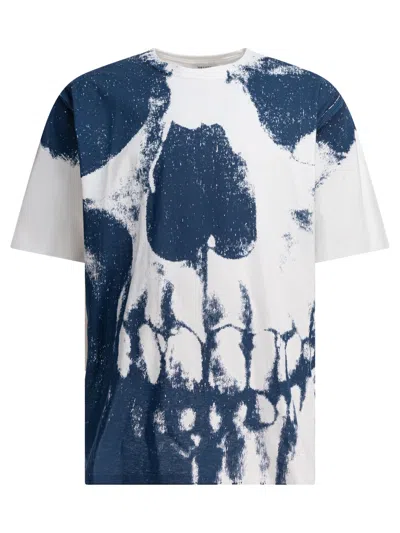 Alexander Mcqueen Classic Fit T-shirt With Distressed Skull Graphic In Blue