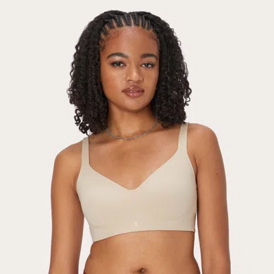 Champion Everyday Sports Bra, Airform Cups, Move With Intention In White