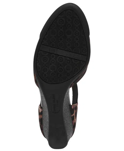 Anne Klein Women's Tiffany Wedge Heel Pumps In Animal Print
